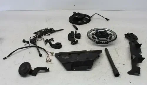 00-01 YAMAHA YZF R1 PARTS AND HARDWARE NUTS BOLTS