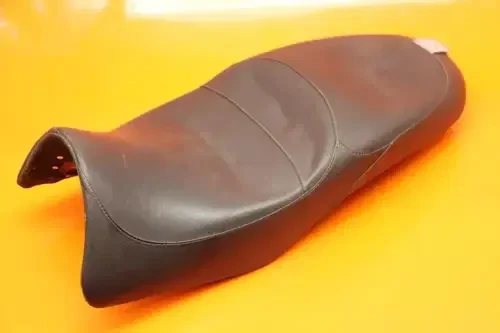02-05 YAMAHA FZ1 FRONT REAR SEAT SADDLE
