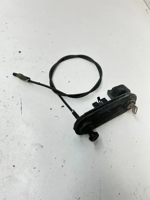 04 2004 Polaris Trailblazer 250 2×4 OEM Ignition Choke Cable Line Key Switch