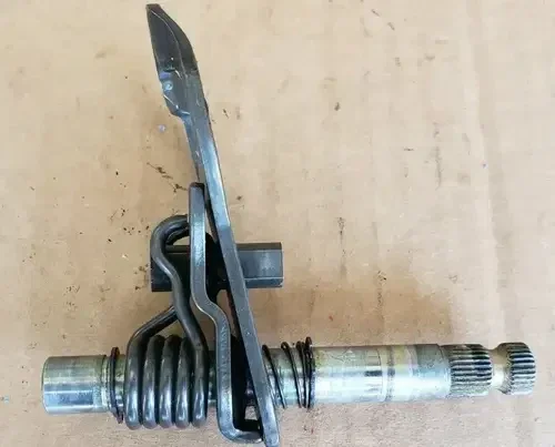 1981 – 1982 HONDA XR250 XR 250 SHIFT SHAFT 24610-KA6-000 SHIFTER XL250