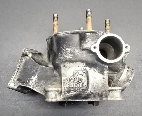 1983 – 1984 YAMAHA YZ 125 ENGINE CYLINDER JUG 39W-11311-00-00 YZ125 BARREL 84