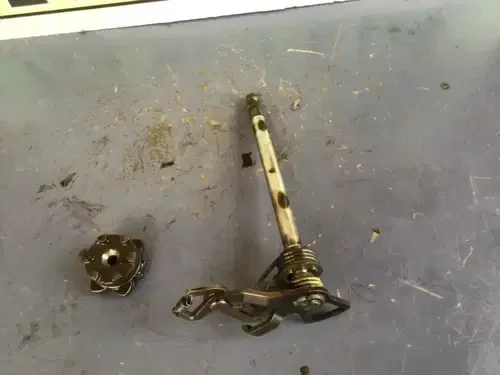 1996 92-07 Yamaha Serow XT225 XT-225 / OEM Nice GEAR SHIFT SHAFT ASSEMBLY