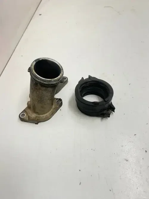98 1998 Yamaha Grizzly 600 Yfm600 4×4 OEM Carb Carburetor Intake Manifold Boot