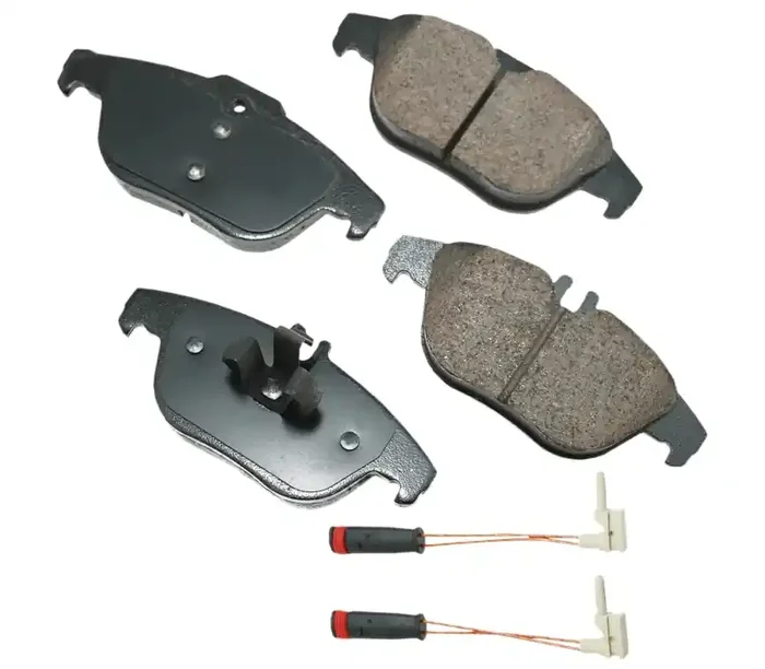 Akebono Brake Corporation Euro Ultra-Premium Brake Pads – Rear EUR1341