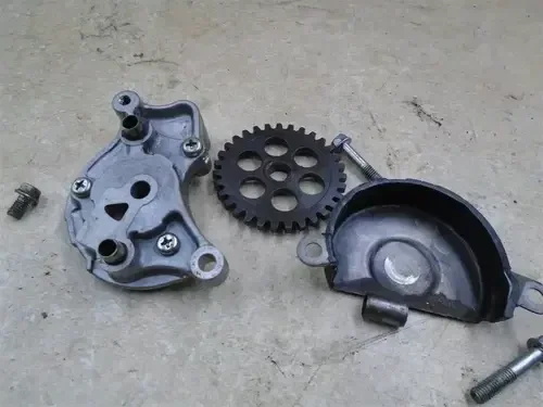 Honda 200 XR XR200R XR200-RFVC Engine Oil Pump 1984 WD SM383