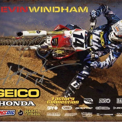 KEVIN Windham #14 signed 8×10 photo card