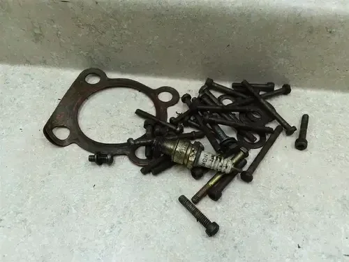 Yamaha 250 DT1 Engine Misc Case Bolts 1969 1970 1971 AP-256