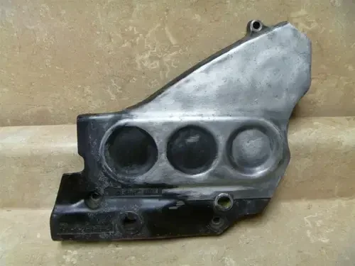 Yamaha 600 FZ FZ600-S Used Engine Sprocket Chain Cover 1986 #SM15